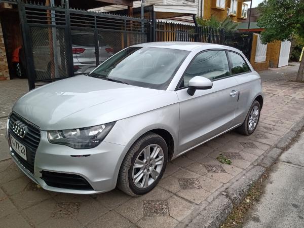 AUDI A1 1.2 TURBO. IMPECABLE SOLO 2 DUEÑOS.