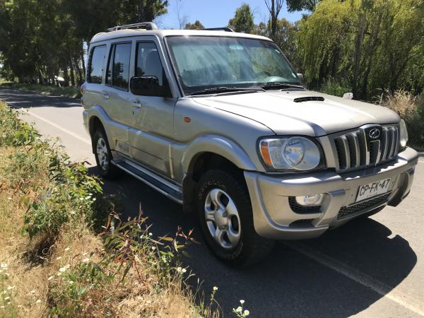 MAHINDRA SCORPIO PETROLERA FAMILIAR