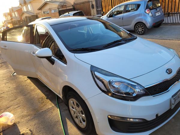 VENDO KIA RIO 4