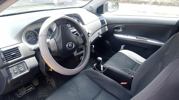 POR RENOVACION  VENDO MI AUTO 