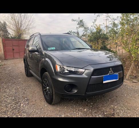 VENDO MITSUBISHI OUTLANDER 2012