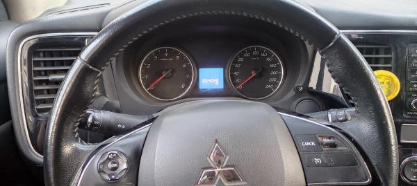 MITSUBISHI OULANDER 