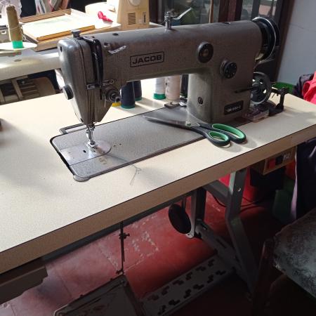 VENDO MÁQUINA RECTA INDUSTRIAL
