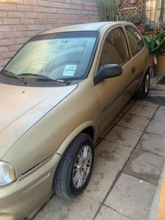 VENDO CHEVROLET CORSA POR APURO 