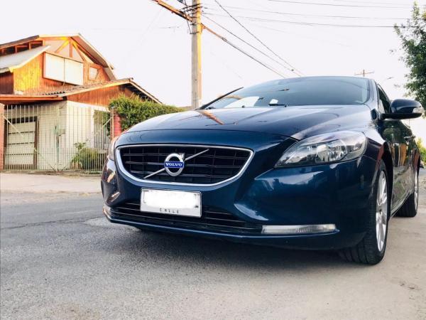 VENDO VOLVO V40 IMPECABLE 