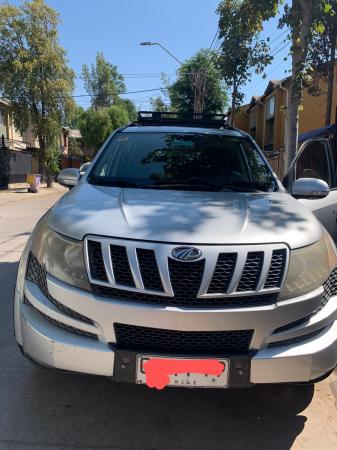 MAHINDRA XUV 500