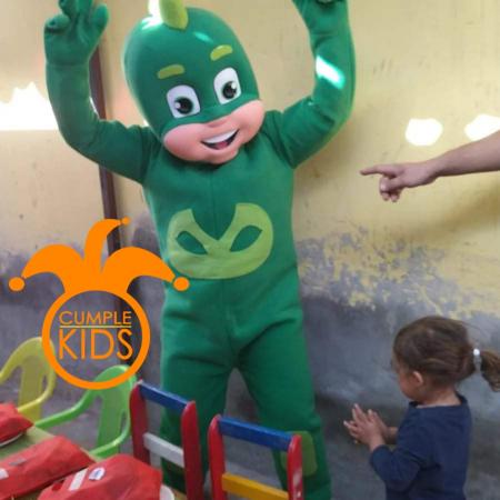 ARRIENDO CORPOREO DEL SIMPATICO GECKO 