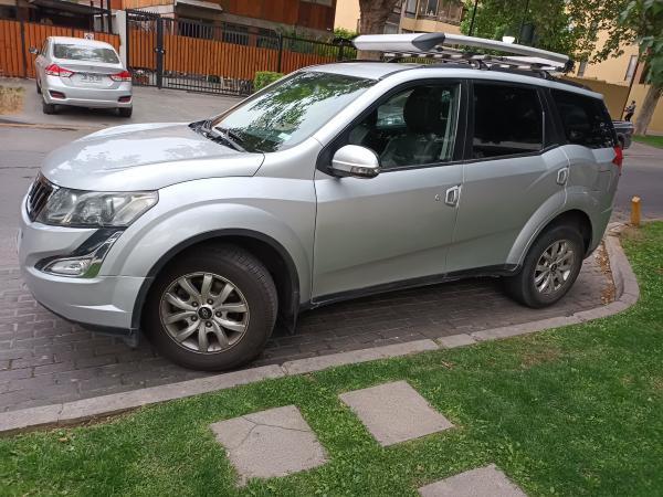 SE VENDE MAHINDRA XUV500 TRES CORRIDAS DE ASIENTOS
