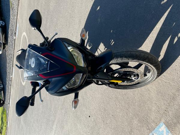 VENDO MOTO CBR300R IMPECABLE