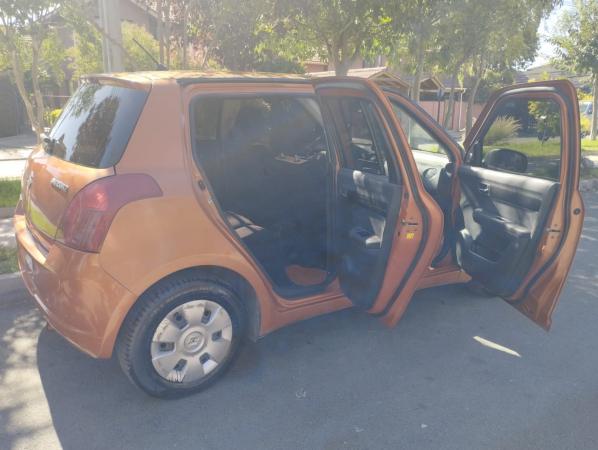 VENDO SUZUKI SWIFT