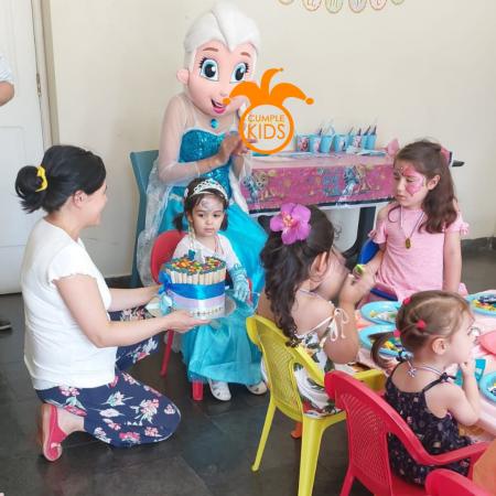 [CORPOREO ARRIENDO] DE ELSA FROZEN