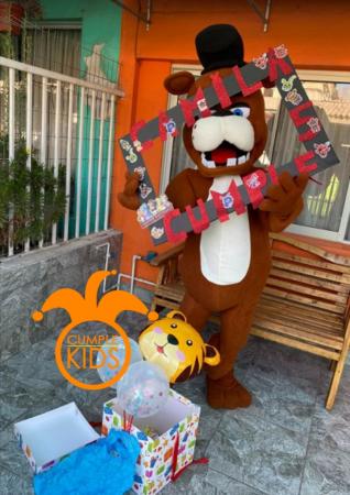 ARRIENDO CORPOREO DE OSO FREDDY