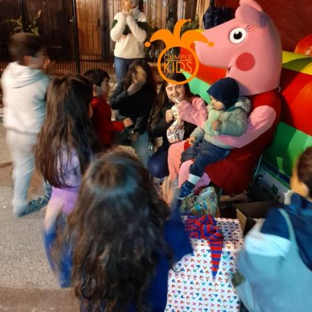 ARRIENDO DE DISFRAZ CORPOREO [PEPPA PIG]
