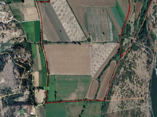 V 1296-RE-TERRENO EN DOCAMAVIDA ? 