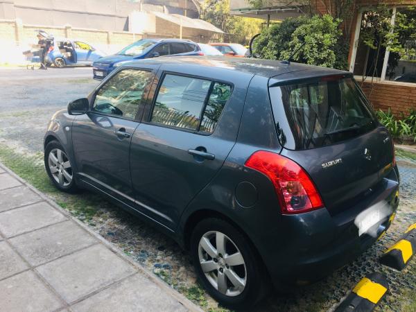 SUZUKI SWIFT 2011 1.5 AT