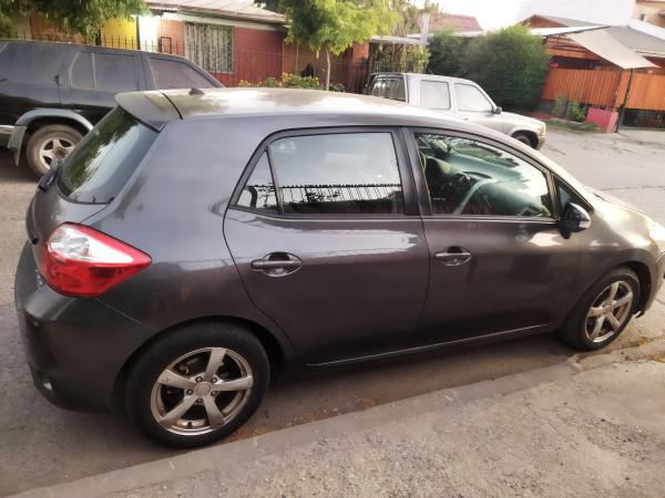 TOYOTA AURIS 2011 FULL A/C