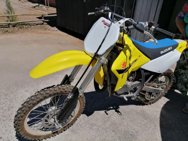 MOTOCROSS SUZUKI RM85
