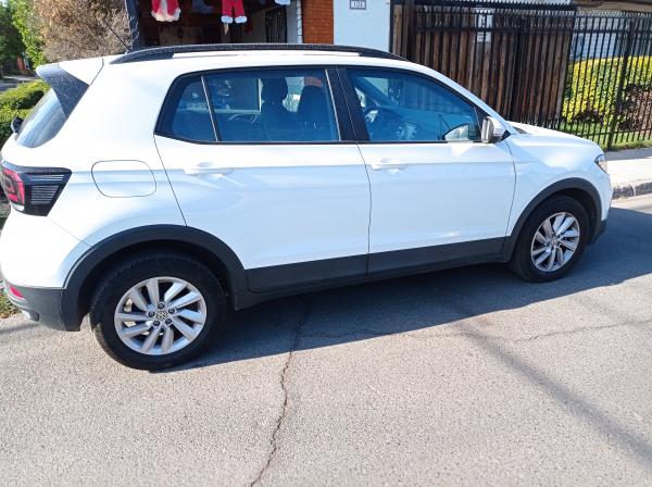 VENDO VOLKSWAGEN T-CROSS TRENDLINE MECÁNICO