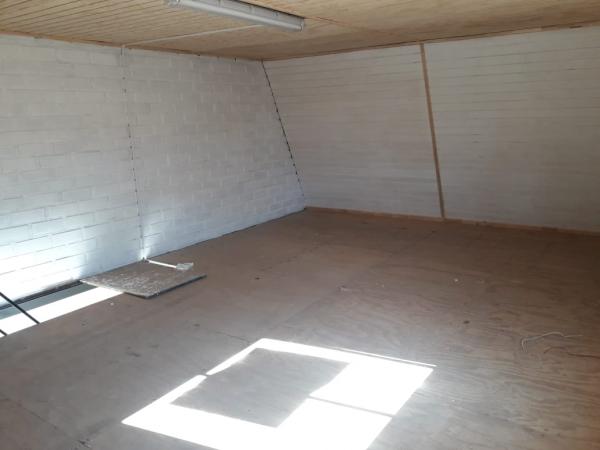 LOCAL COMERCIAL CON BODEGA 