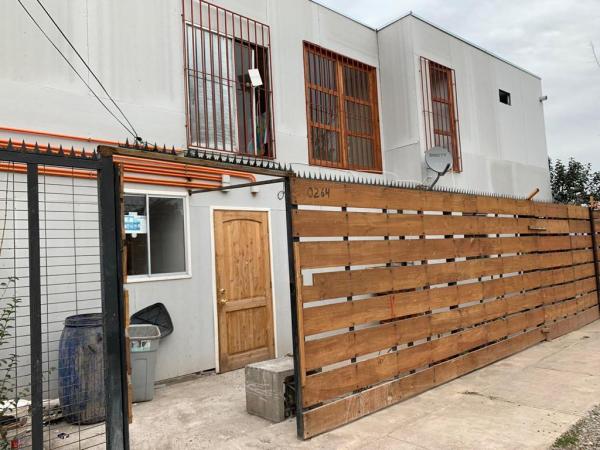 SE ARRIENDAN HABITACIÓN CON SIN BAÑO 