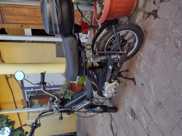 VENDO MOTOCICLETA 49CC