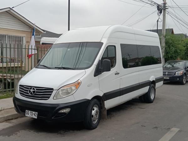 ARRIENDO VAN PARA 16 PASAJEROS