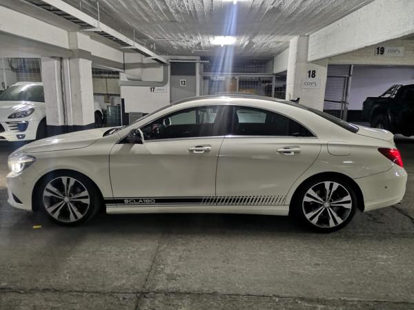 AUTO MERCEDES BENZ CLA 180