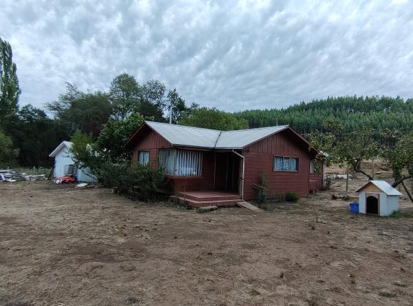 Parcela, Casa 3 Dormitorios Y 0,25 Há.