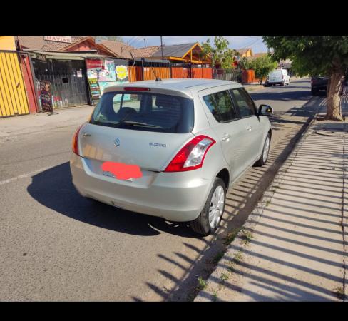 SUZUKI SWIFT 2015