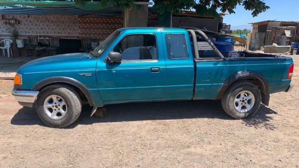 VENDO CAMIONETA