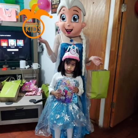 ARRIENDA  Y LLEVATE A ELSA A TU FIESTA