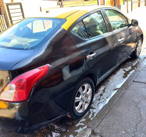 VENDO TAXI LICITADO HASTA EL 2025 DERECHOS AL DÍA