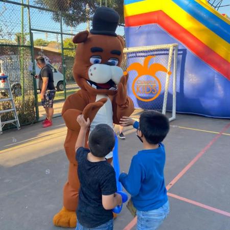 ANIMA TU FIESTA CON OSO FREDDY ?