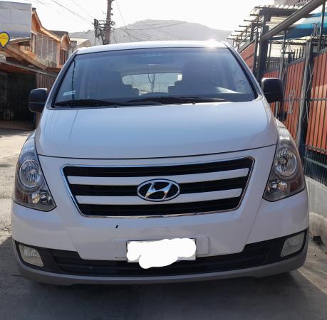 VENDO HYUNDAI NEW H1 CRDI GLS 2.5 AÑO 2018