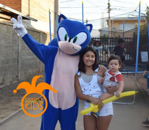 SONIC ESTA AQUI Y VIENE A TU FIESTA 
