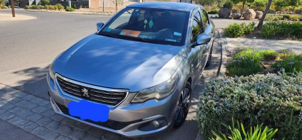 VENDO TAXI EJECUTIVO 