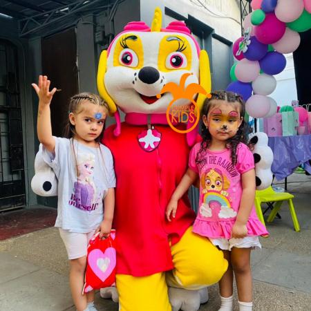 GRAN FIESTA CON SKYE DE PAW PATROL