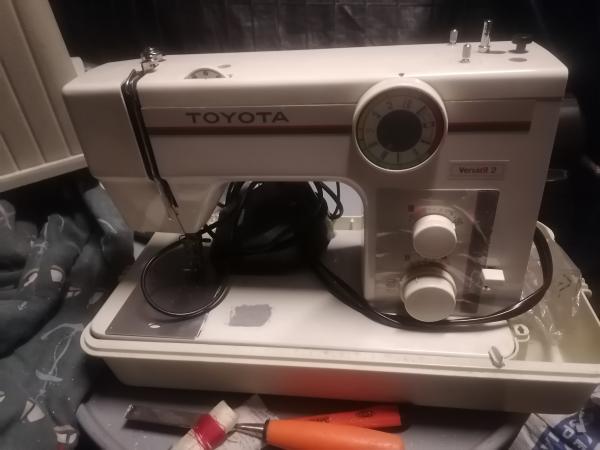 MAQUINA DE COSER