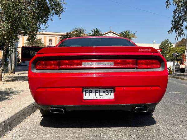 SE VENDE AUTO DEPORTIVO