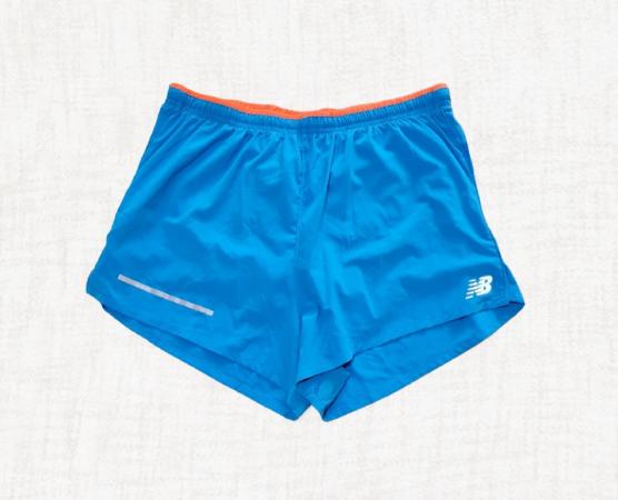 SHORT NEW BALANCE RUNNING HOMBRE. TALLA M 