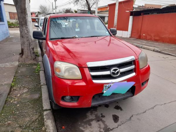 SE VENDE MAZDA BT50