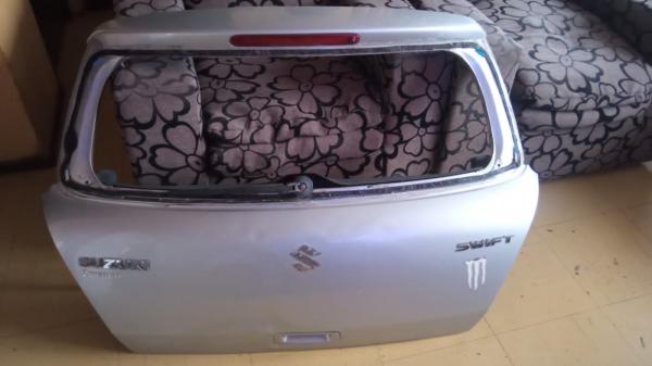 PORTALÓN DE SUZUKI SWIFT AÑO 2007