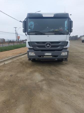 SE VENDE CAMION CON GRANALERA