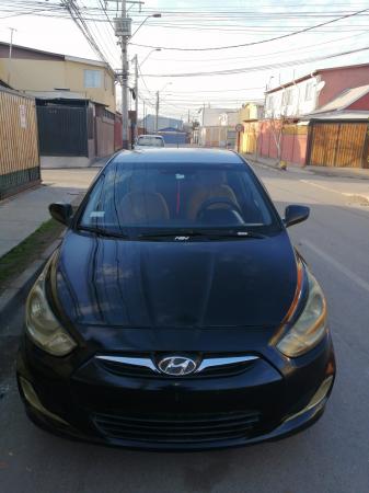 VENDO HIUNDAY ACCENT RB 1.6 DIÉSEL 