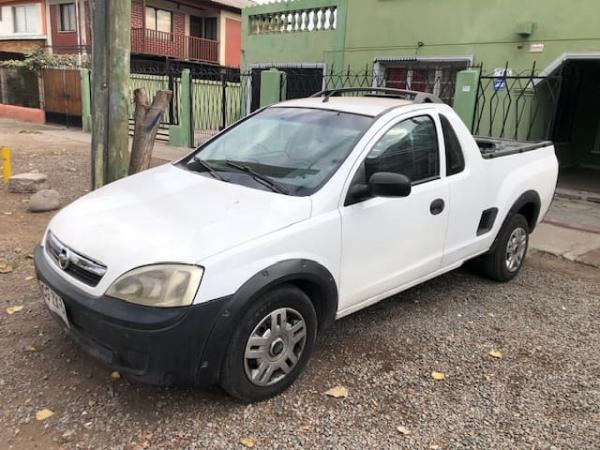 VENDO CAMIONETA CHEVROLET MONTANA 2010