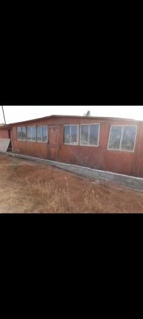 SE VENDE PARCELA DE 5.000 M2 CON 2 CASAS 