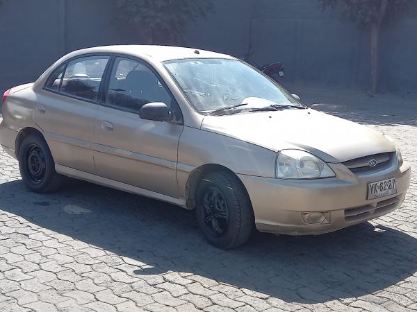 KIA RIO AÑO 2005