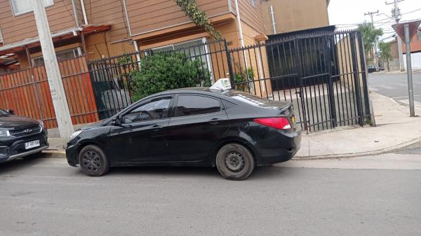 VENDO TAXI COLECTIVO PETROLERO