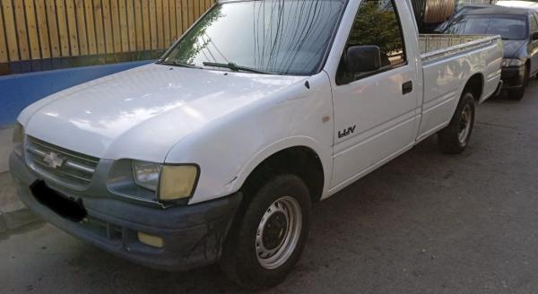 SE VENDE CHEVROLET LUV CABINA SIMPLE 2005
