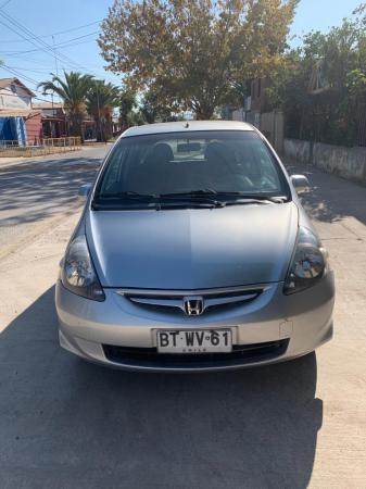VENDO HONDA FIT AÑO 2009